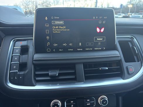 Used 2024 GMC Yukon AT4 w/ Technology Package image 14