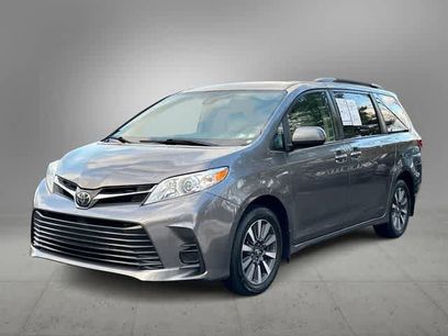 Used 2020 Toyota Sienna LE w/ LE Preferred Package