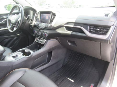 Used 2023 GMC Terrain AT4 w/ Tech Package AWD/4WD image 11