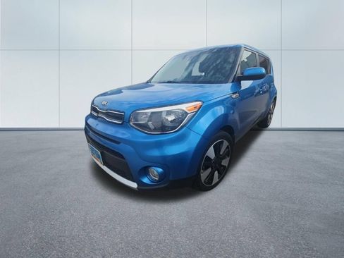 Used 2017 Kia Soul + w/ Designer's Package FWD image 8