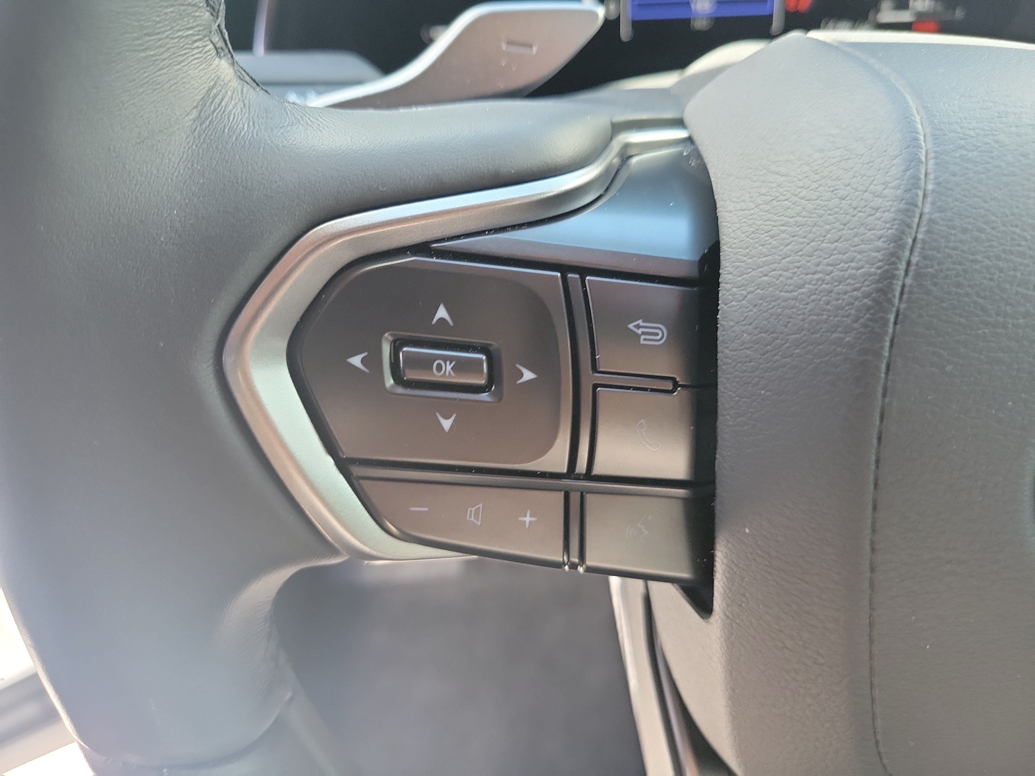 Used 2025 Lexus RX 350 F Sport FWD image 26