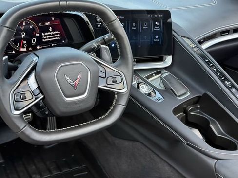 Used 2024 Chevrolet Corvette Stingray Convertible w/ Z51 Performance Package image 11