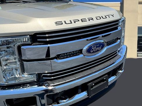 Used 2018 Ford F250 Lariat w/ Chrome Package AWD/4WD image 33
