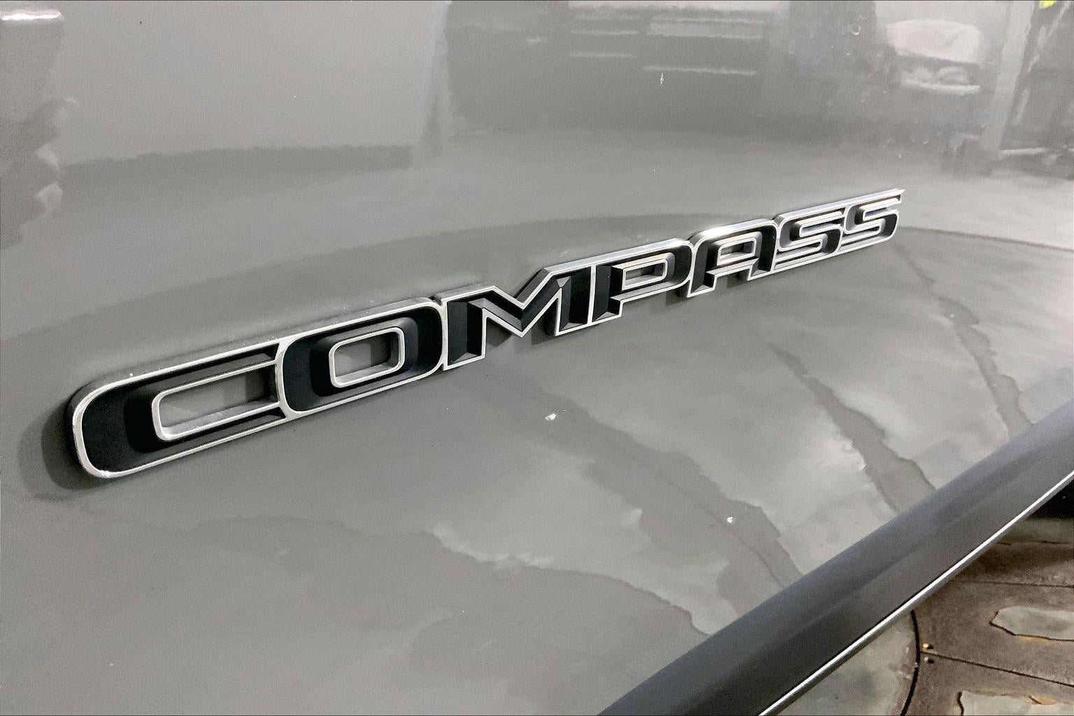 Used 2023 Jeep Compass Limited AWD/4WD image 8