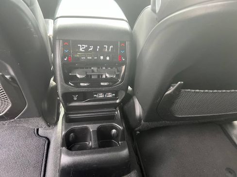 Used 2021 Jeep Grand Cherokee L Overland w/ Luxury Tech Group IV AWD/4WD image 28