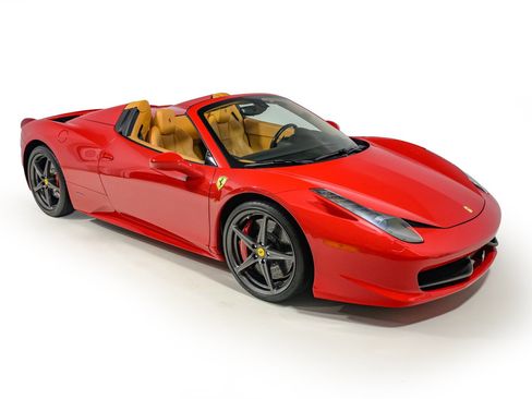 Used 2013 Ferrari 458 Spider RWD image 9