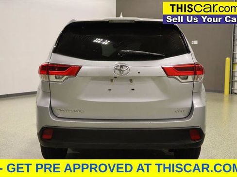 Used 2019 Toyota Highlander XLE image 6