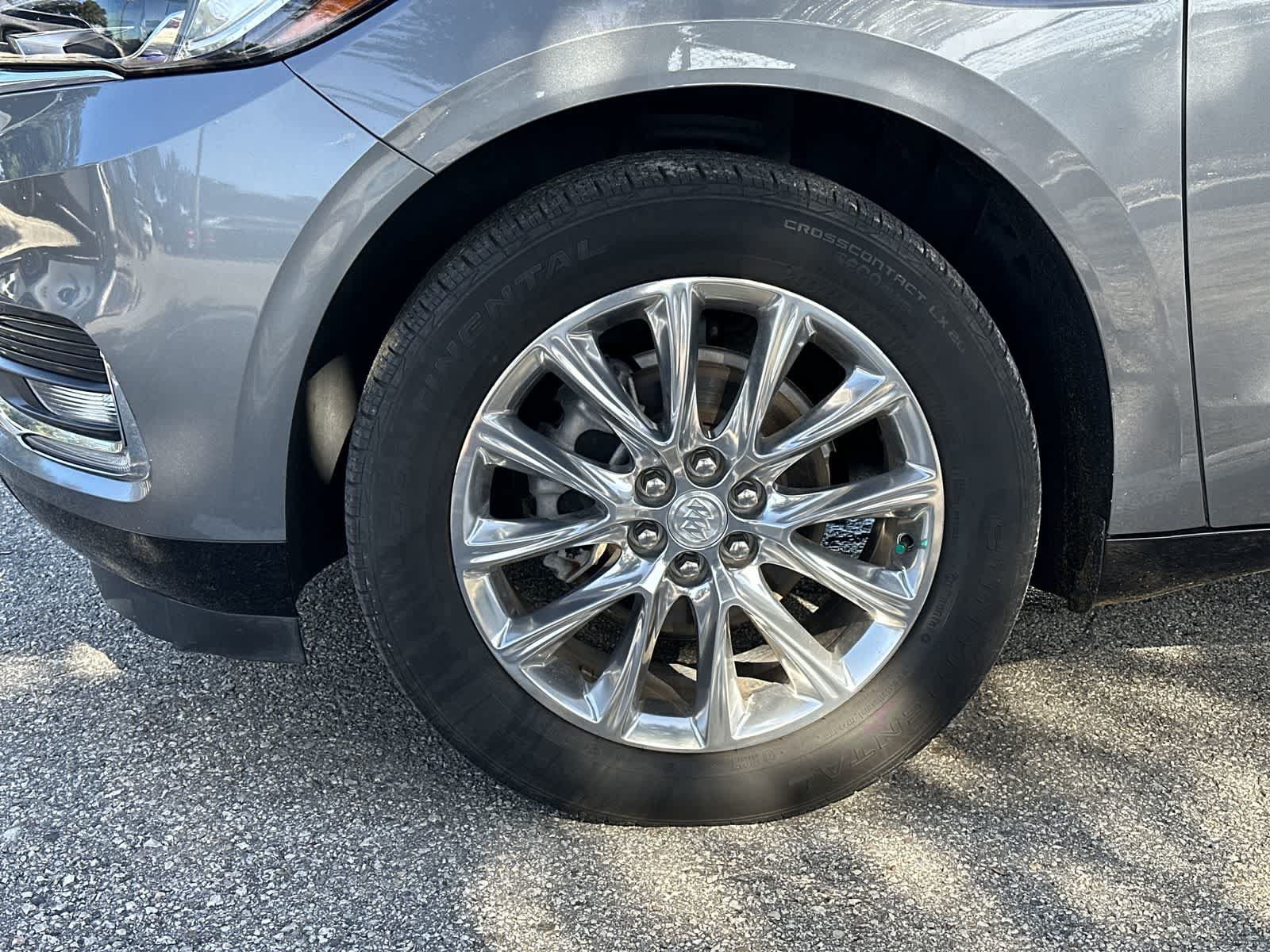 Used 2021 Buick Enclave Essence w/ Sound and Sites Package AWD/4WD image 13