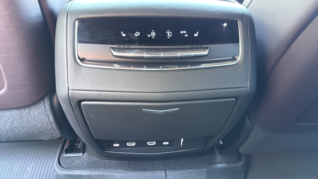 Certified 2023 Cadillac Escalade V w/ Heavy-Duty Trailer Package AWD/4WD image 26
