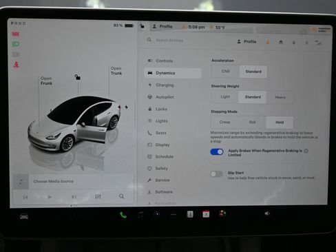 Used 2023 Tesla Model 3 Standard Range image 43