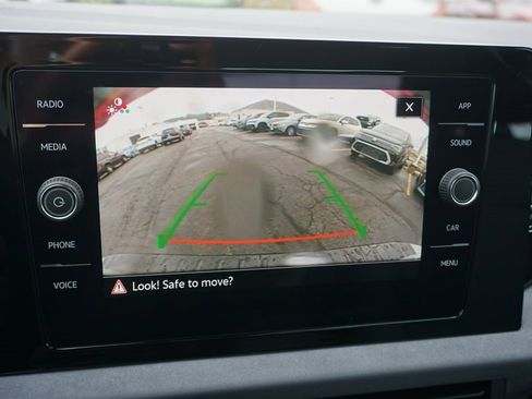 New 2025 Volkswagen Jetta SE image 18