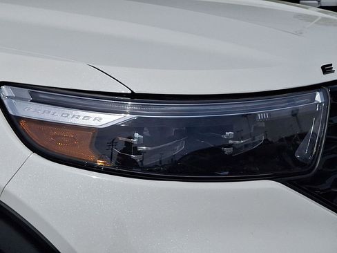 Certified 2023 Ford Explorer ST w/ Equipment Group 401A AWD/4WD image 9