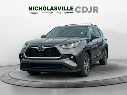 Used 2023 Toyota Highlander XLE