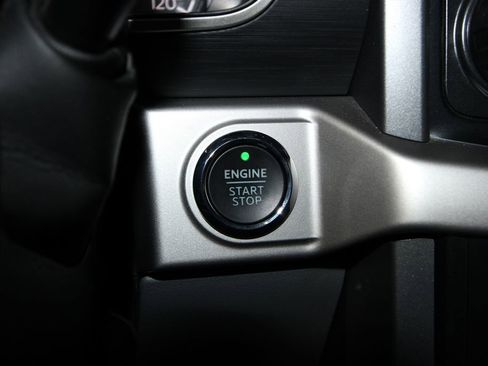 Used 2022 Ford F150 XLT w/ Equipment Group 302A High image 14