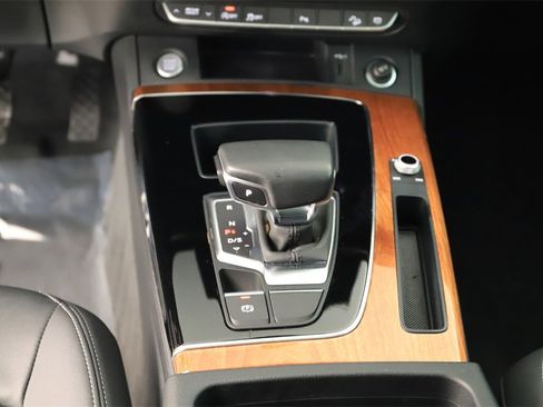 Certified 2023 Audi Q5 2.0T Premium w/ Convenience Package image 21