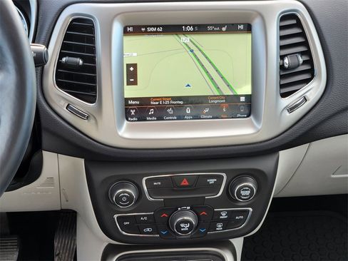 Used 2017 Jeep Compass Latitude w/ Popular Equipment Group image 18