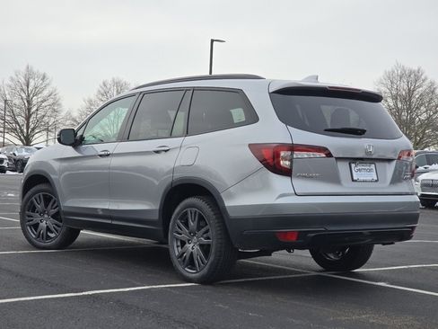 Certified 2022 Honda Pilot Sport image 15