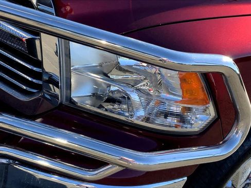 Used 2018 RAM 1500 Lone Star image 28