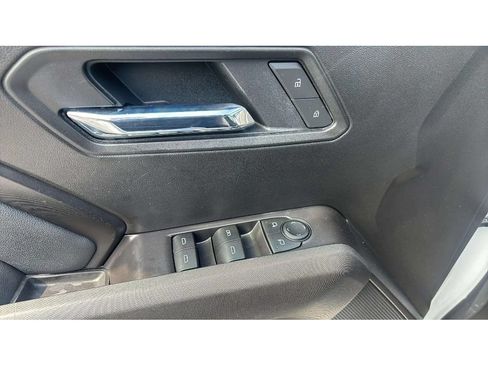 Used 2025 Chevrolet Colorado LT w/ LT Convenience Package AWD/4WD image 18