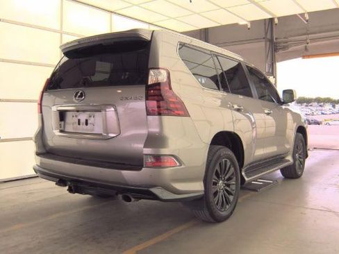 Used 2020 Lexus GX 460 Luxury w/ Luxury Sport Package image 3