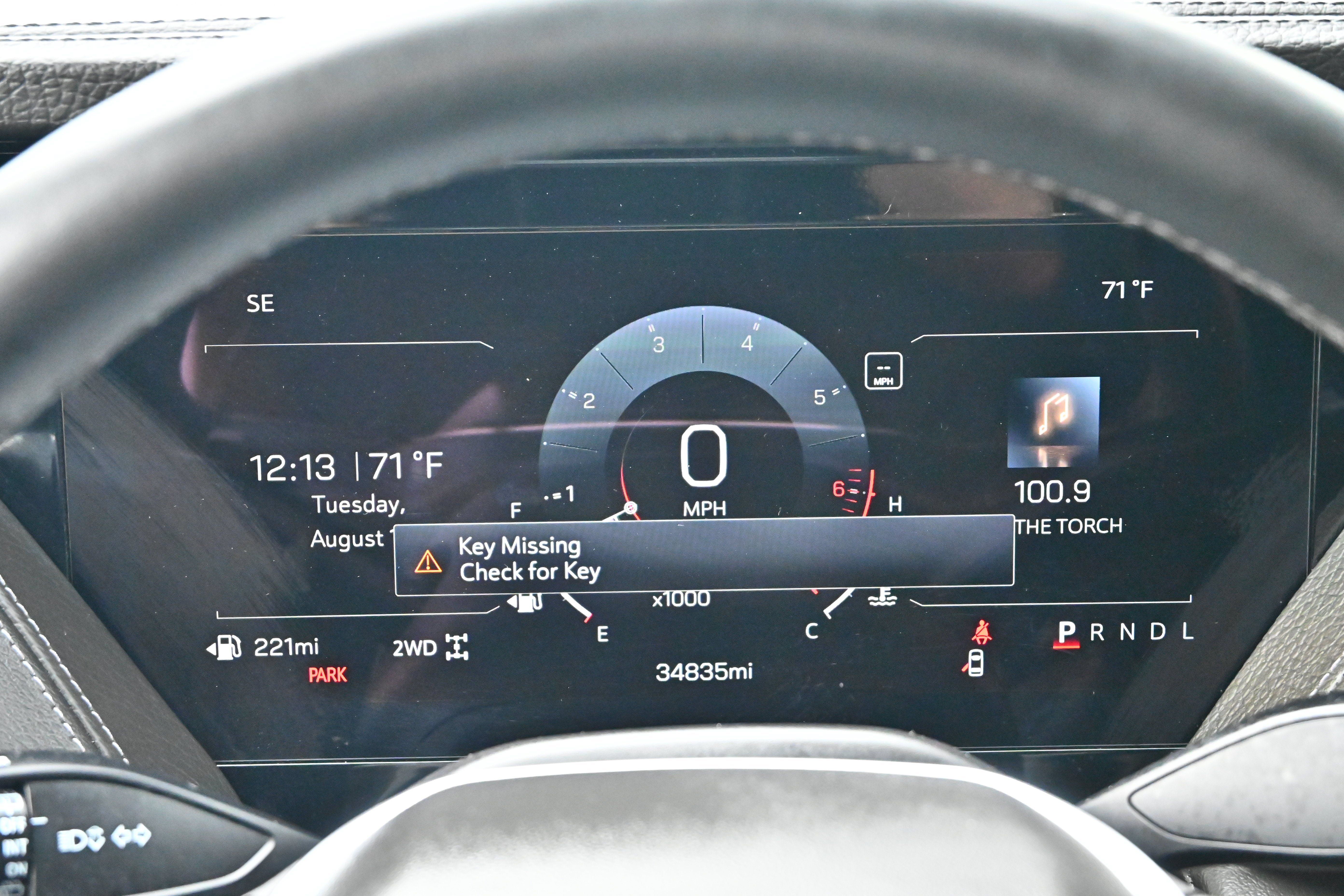 Used 2025 GMC Yukon Denali AWD/4WD image 23