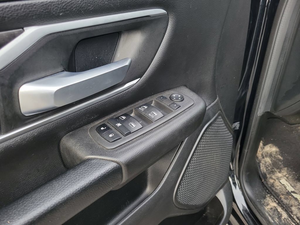 Used 2022 RAM 1500 Big Horn RWD image 11