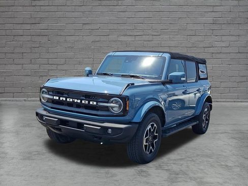Used 2022 Ford Bronco Outer Banks AWD/4WD image 5