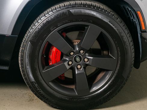 Used 2020 Land Rover Defender 110 X image 21