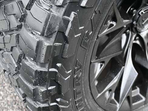 Used 2021 GMC Sierra 1500 Elevation image 14