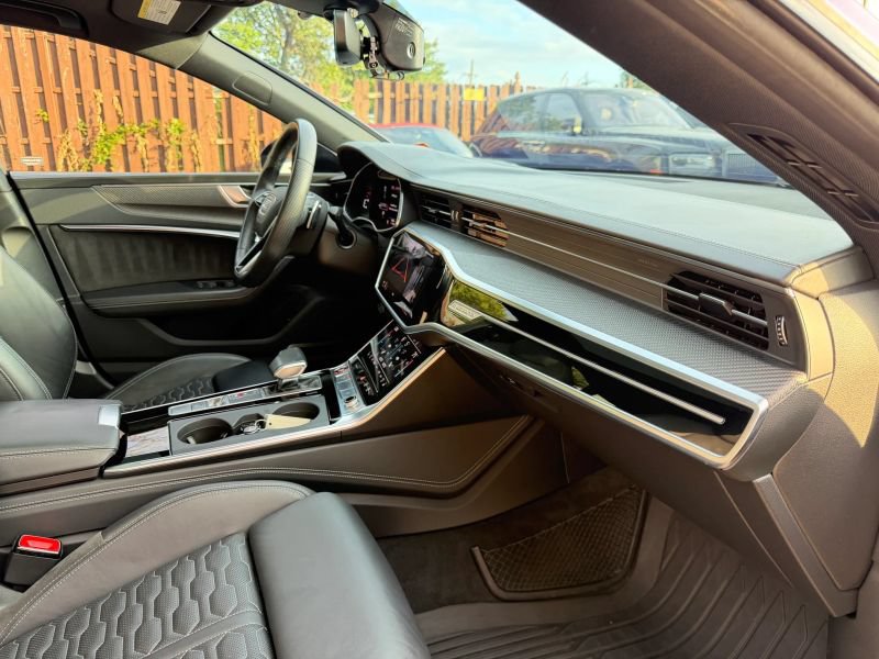 Used 2021 Audi RS 7 Sportback w/ Black Optic Package AWD/4WD image 32