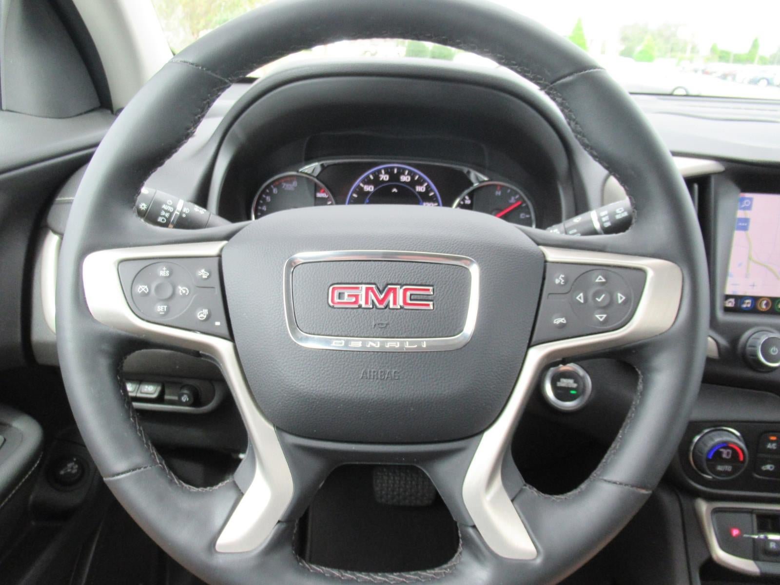 Used 2024 GMC Terrain Denali w/ Denali Premium Package AWD/4WD image 25
