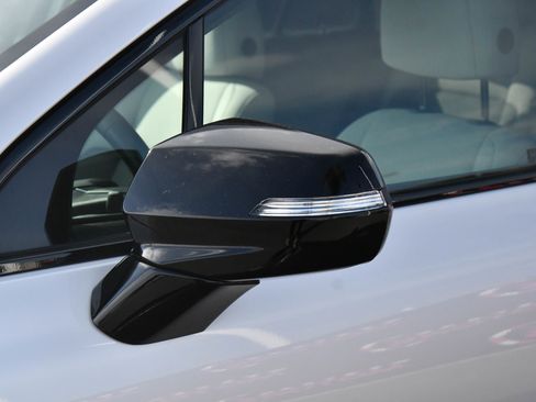 Used 2024 Honda Prologue EX image 13