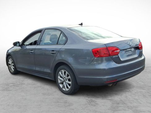 Used 2012 Volkswagen Jetta SE image 3