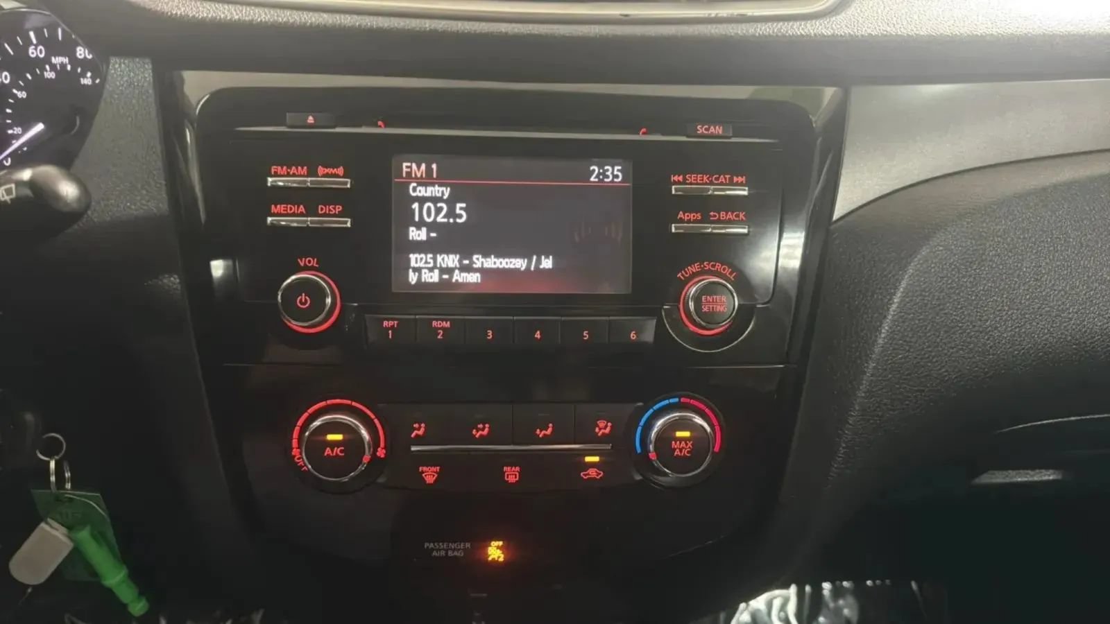 Used 2016 Nissan Rogue S FWD image 14