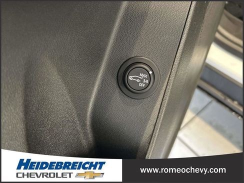 Certified 2022 Chevrolet Equinox RS w/ LPO, Floor Liner Package image 18