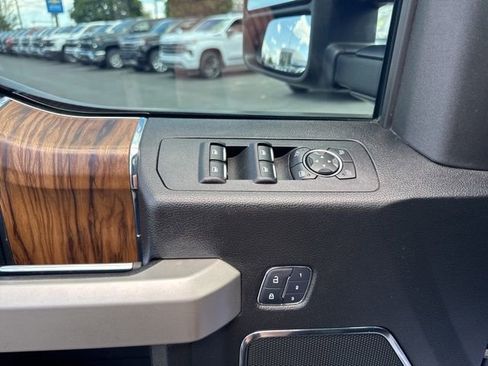 Used 2018 Ford F150 Lariat w/ Equipment Group 502A Luxury AWD/4WD image 23