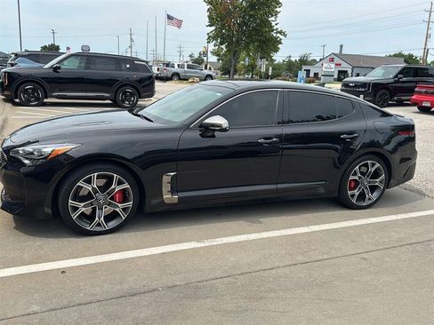 Used 2019 Kia Stinger GT2 AWD/4WD image 7