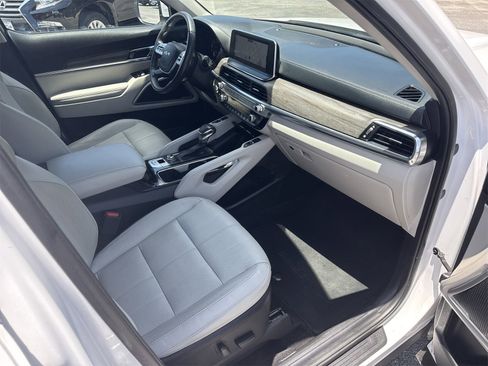 Used 2022 Kia Telluride EX w/ EX Premium Package image 37