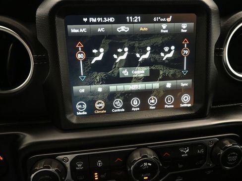 Used 2022 Jeep Gladiator Overland w/ Popular Equipment Package image 23