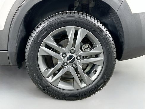 Used 2023 Kia Seltos LX image 27