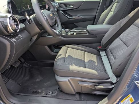 New 2026 Chevrolet Equinox LT w/ Safety and Technology Package FWD image 10