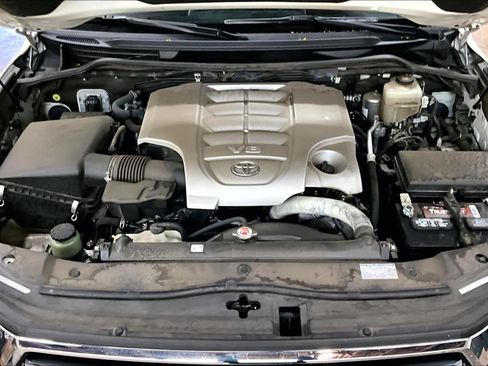 Used 2019 Toyota Land Cruiser AWD/4WD image 13