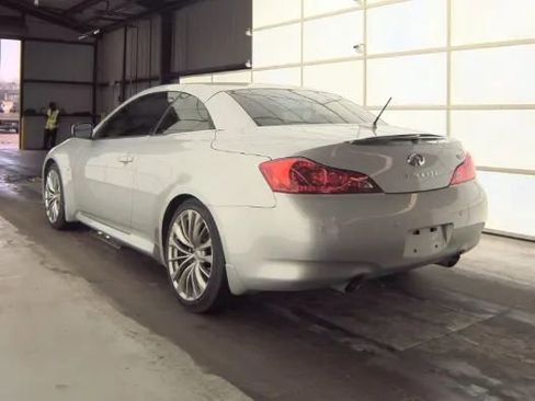 Used 2014 INFINITI Q60 Convertible 2D w/ Premium Package image 6