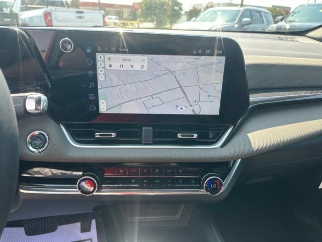 New 2027 Chevrolet Equinox LT w/ Convenience Package II FWD image 22