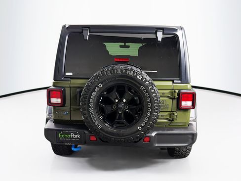 Used 2023 Jeep Wrangler Unlimited w/ 8.4" Radio Group AWD/4WD image 7