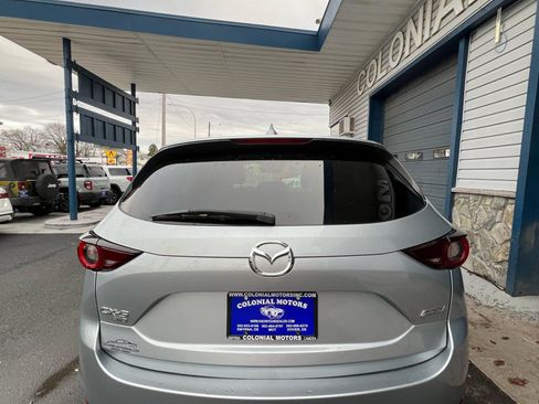 Used 2018 MAZDA CX-5 Touring w/ Preferred Equipment Package image 5
