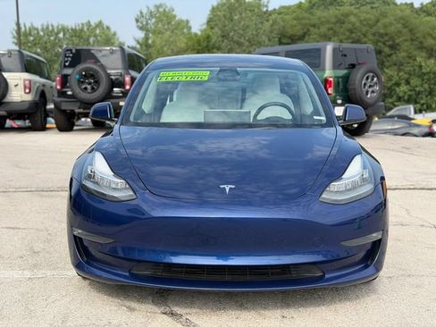 Used 2022 Tesla Model 3 Long Range AWD/4WD image 2