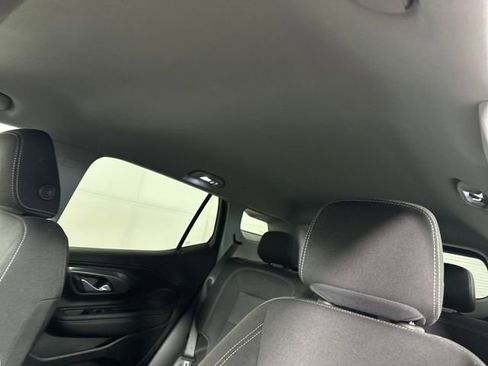 Used 2023 GMC Terrain SLE image 12