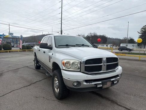 Used 2009 Dodge Ram 3500 Truck SLT image 8