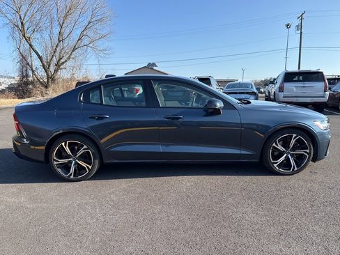 Used 2024 Volvo S60 B5 Plus image 6